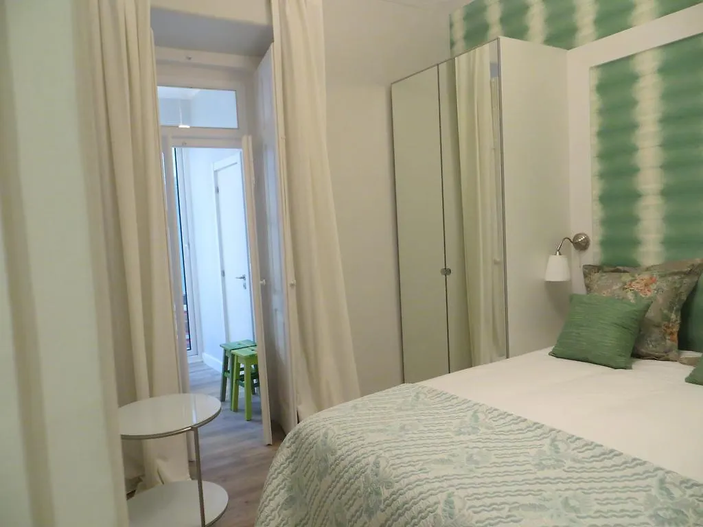 Apartamento Roma Lisboa 0*,  Portugal